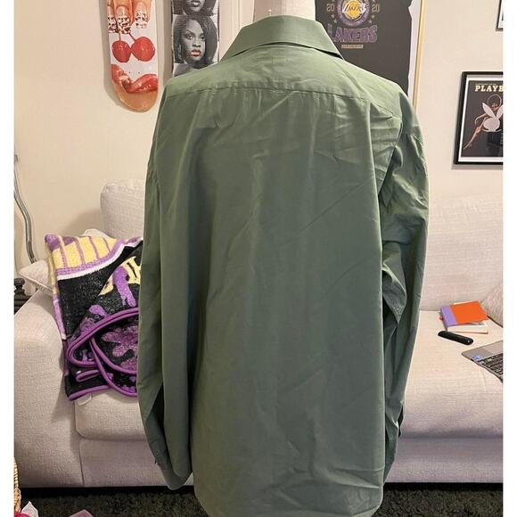 Croft & Barrow Mens Botton Down - Picture 2 of 3